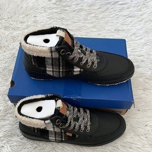 New Keds Scout III Women’s Rain Boot in plaid black size 11M
